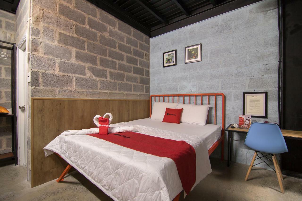 Reddoorz Plus @ Ung Van Khiem Street Ho Chi Minh-stad Buitenkant foto