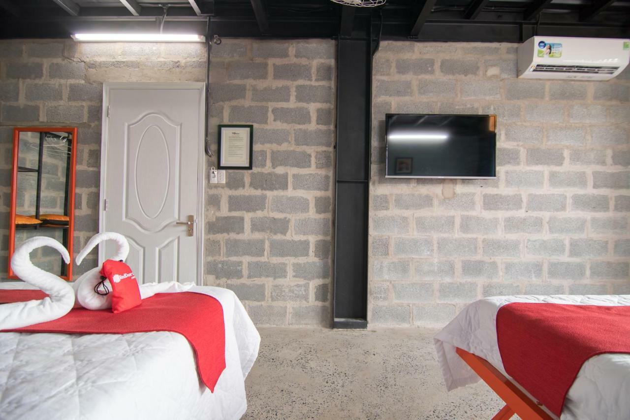Reddoorz Plus @ Ung Van Khiem Street Ho Chi Minh-stad Buitenkant foto