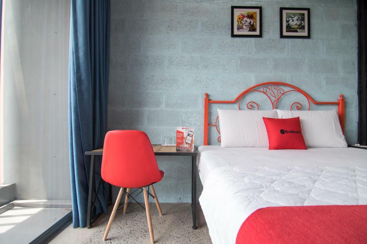 Reddoorz Plus @ Ung Van Khiem Street Ho Chi Minh-stad Buitenkant foto